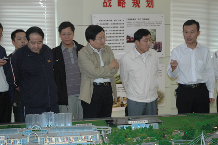 山西省交通运输治理局调查团辅导莅临集团参观调查